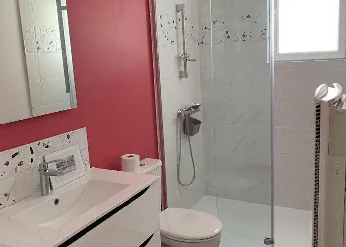 La Maison Des Pins Nyaraló